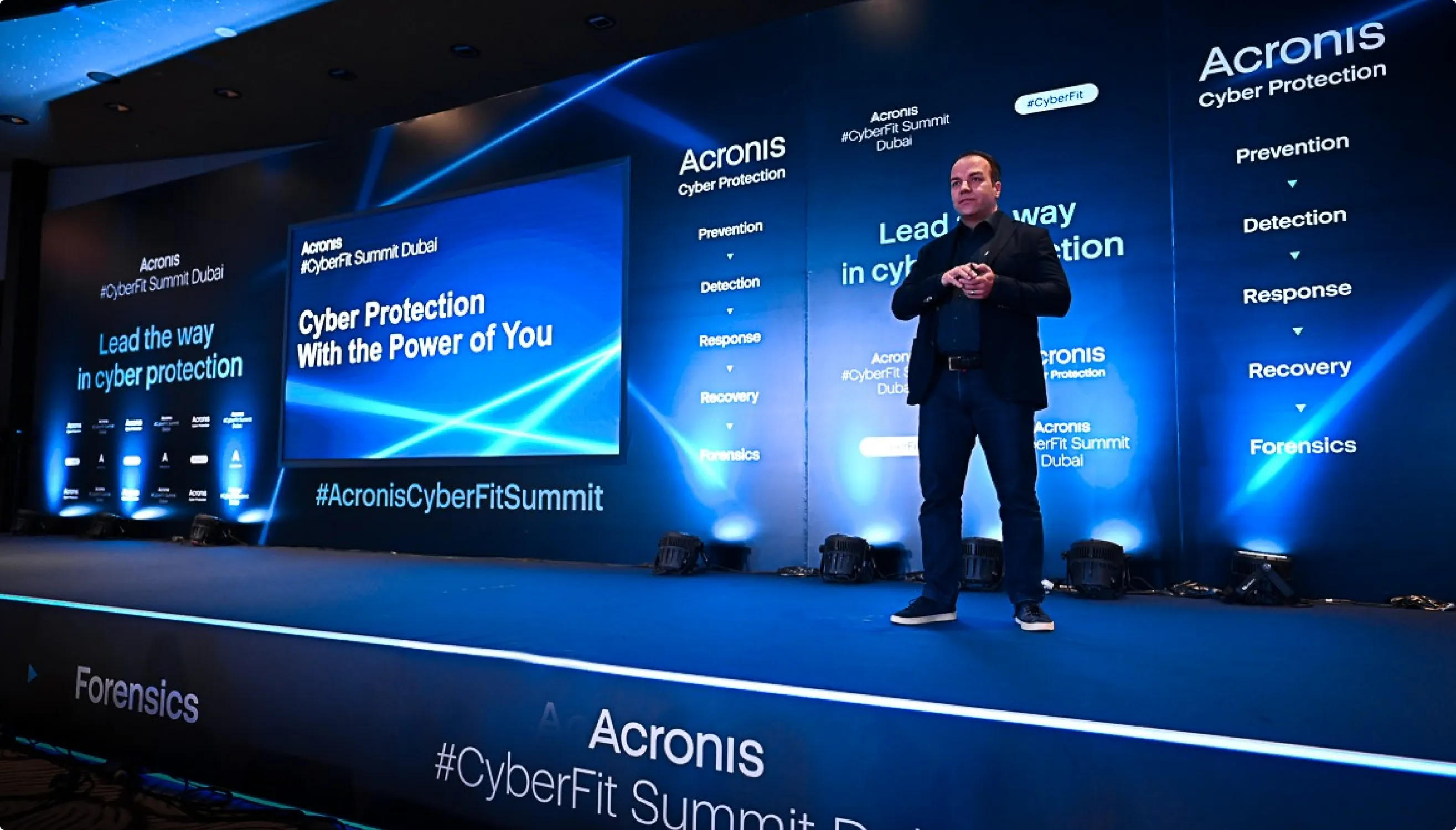 Acronis summit stage screens with 3D visuals